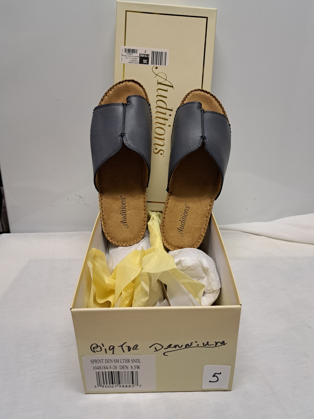 Auditions Women's Gray Slide Sandals